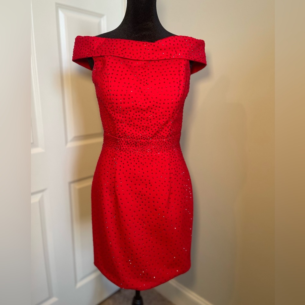 Sherri Hill Red Rhinestone Hot Fix Off Shoulder Mini Dress Size 6
